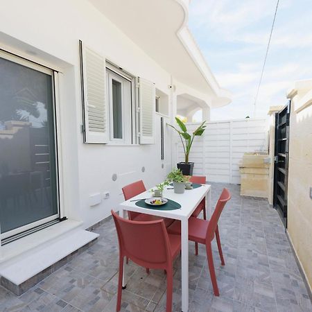 Salentin Home - Sunrelax Сан Пиетро ин Беваня Екстериор снимка